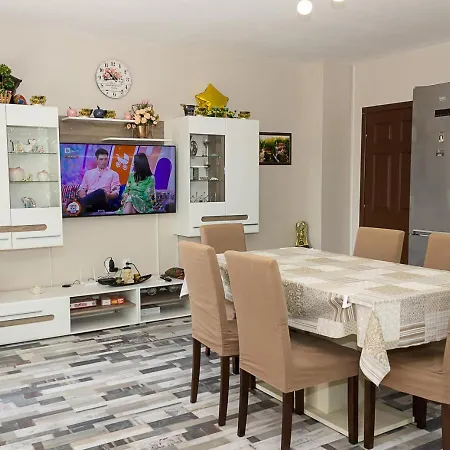 Golden Sands 1bd By Flat Mаnager Apartment